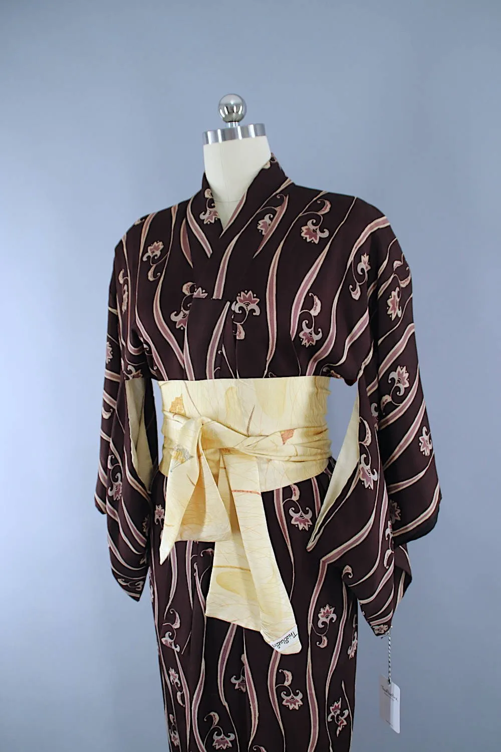 1940s Vintage Silk Kimono Robe / Brown Purple Floral