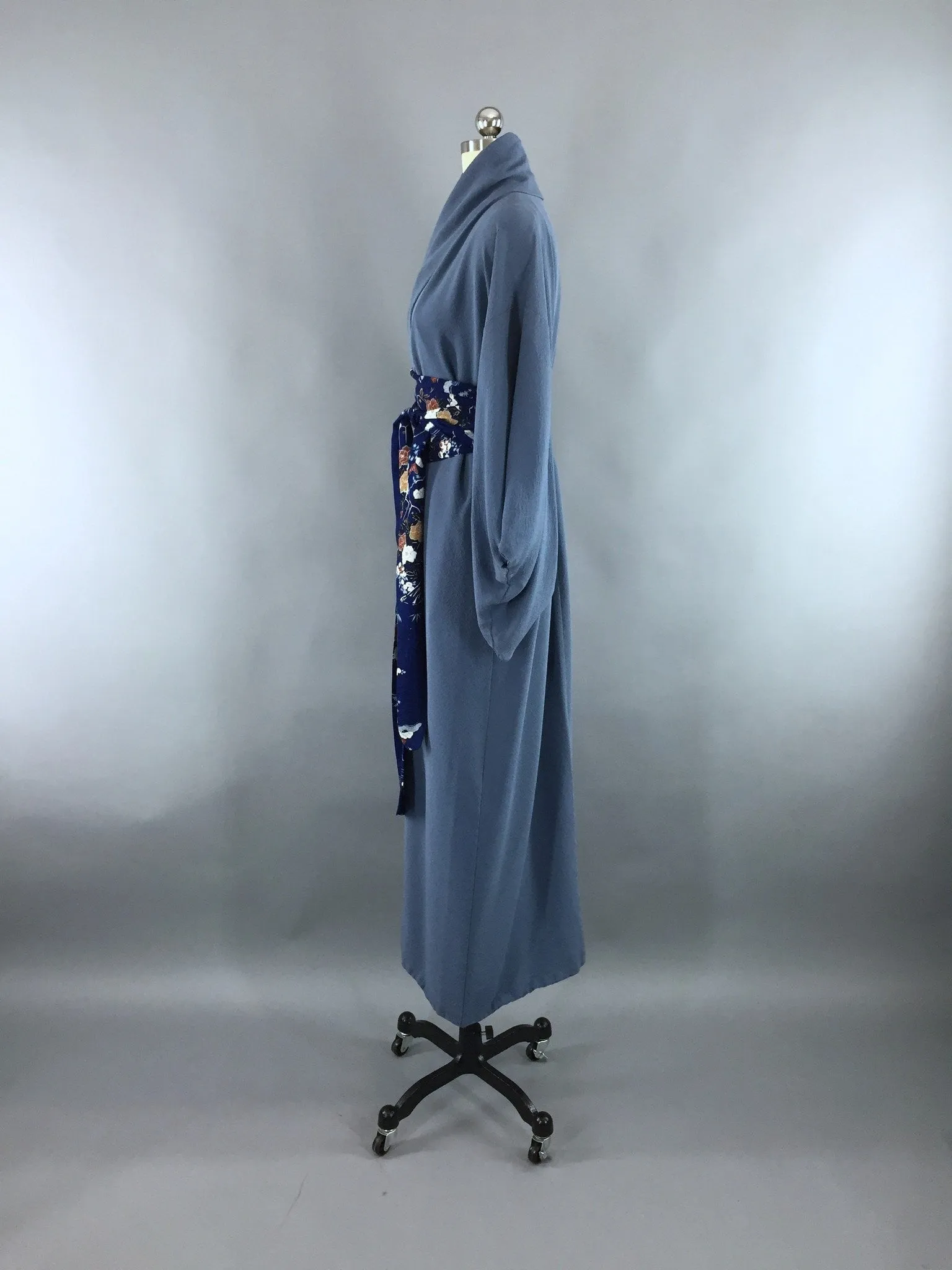 1950s Vintage Silk Kimono Robe / Blue Silk Crepe