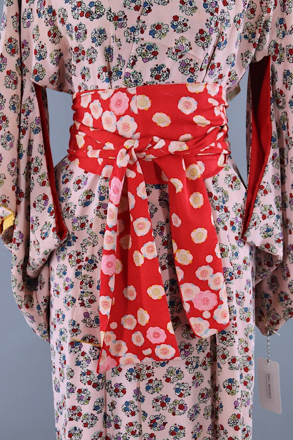 1950s Vintage Silk Kimono Robe / Pink Floral Print