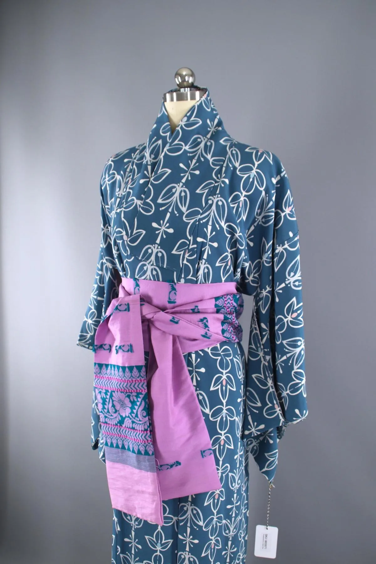 1950s Vintage Silk Kimono Robe / Teal Blue Floral