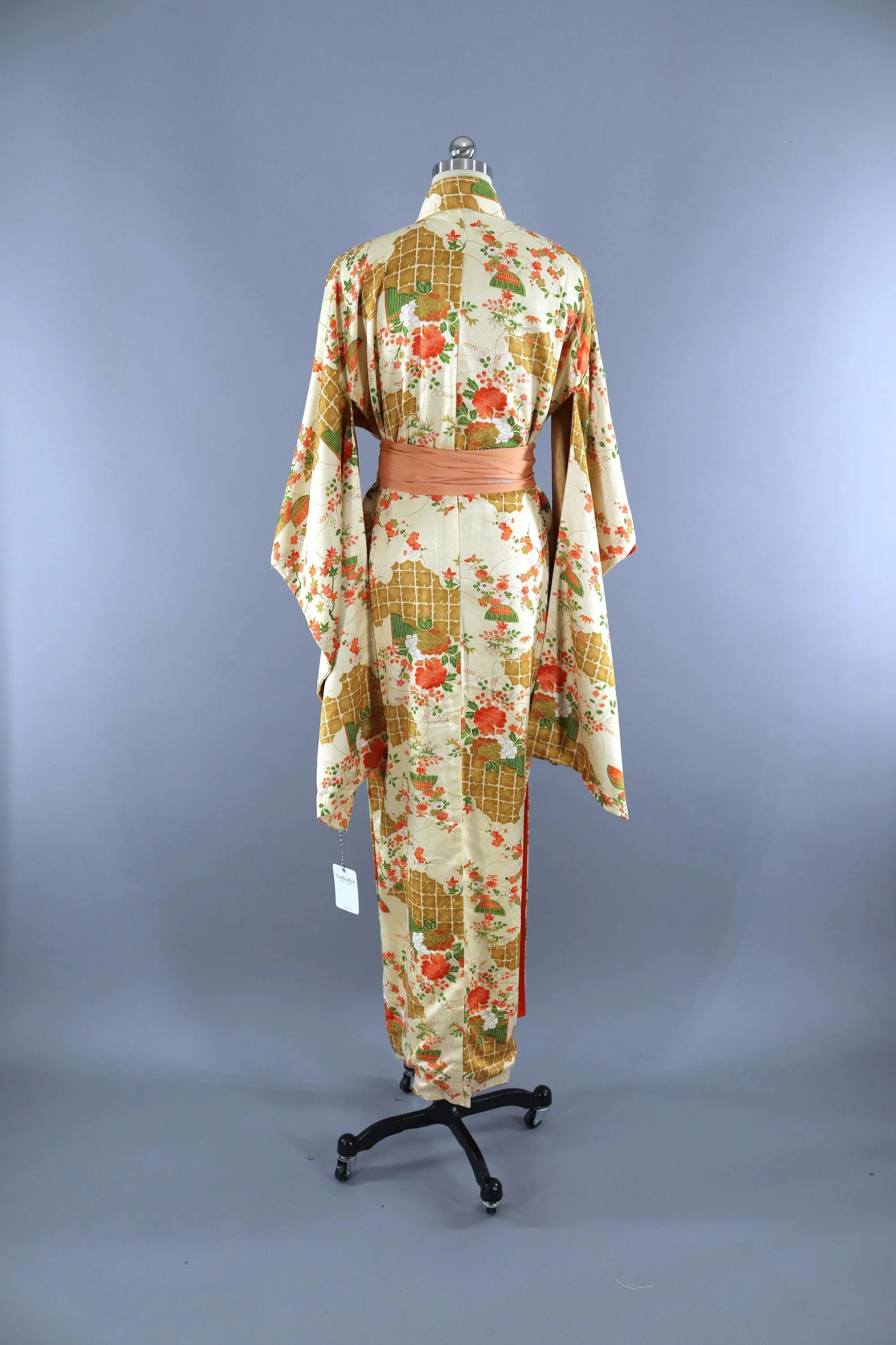 Vintage 1950s Silk Kimono Robe / Ivory Orange Furisode