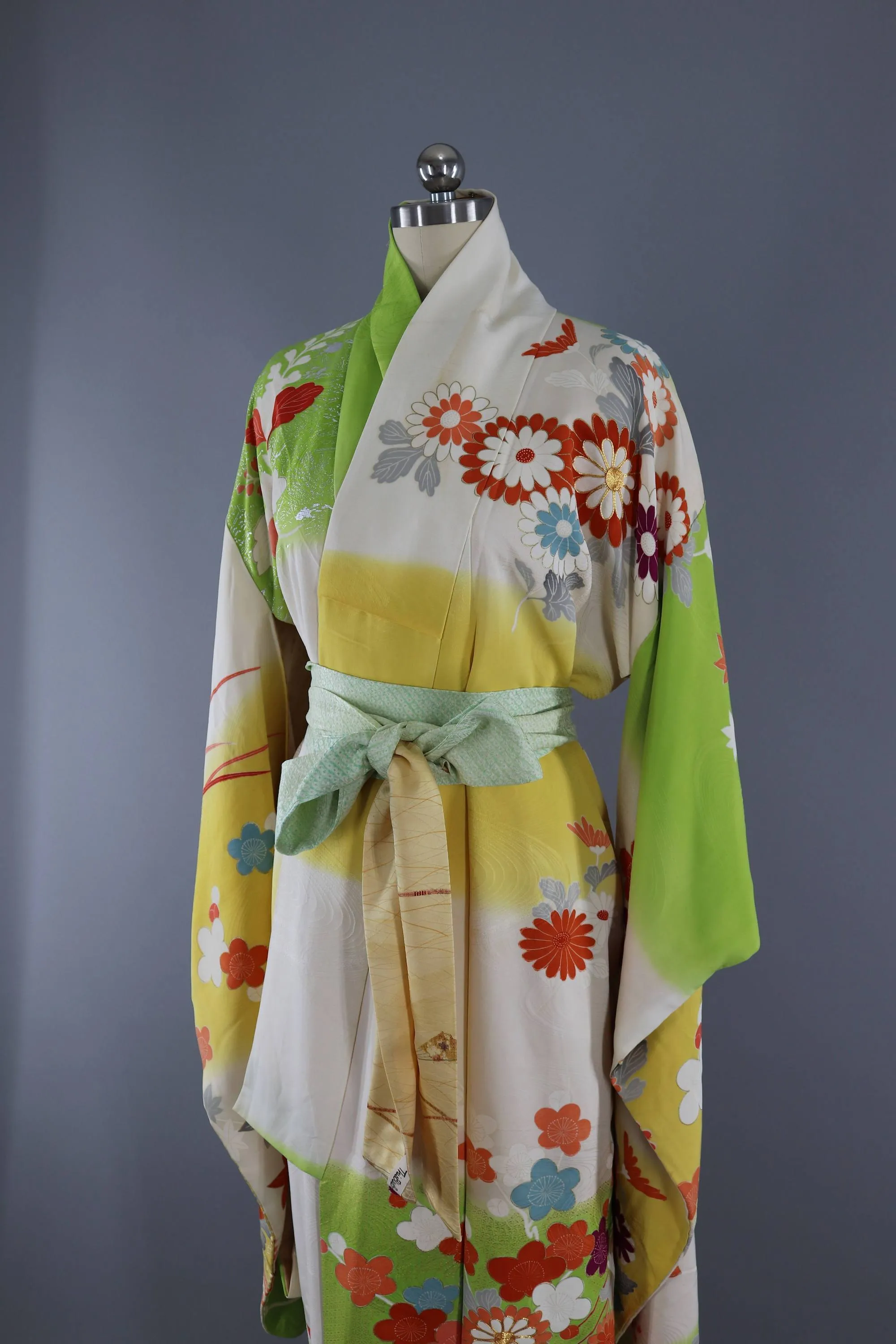 Vintage 1960s Silk Kimono Robe Furisode / Green & Yellow Mod Floral