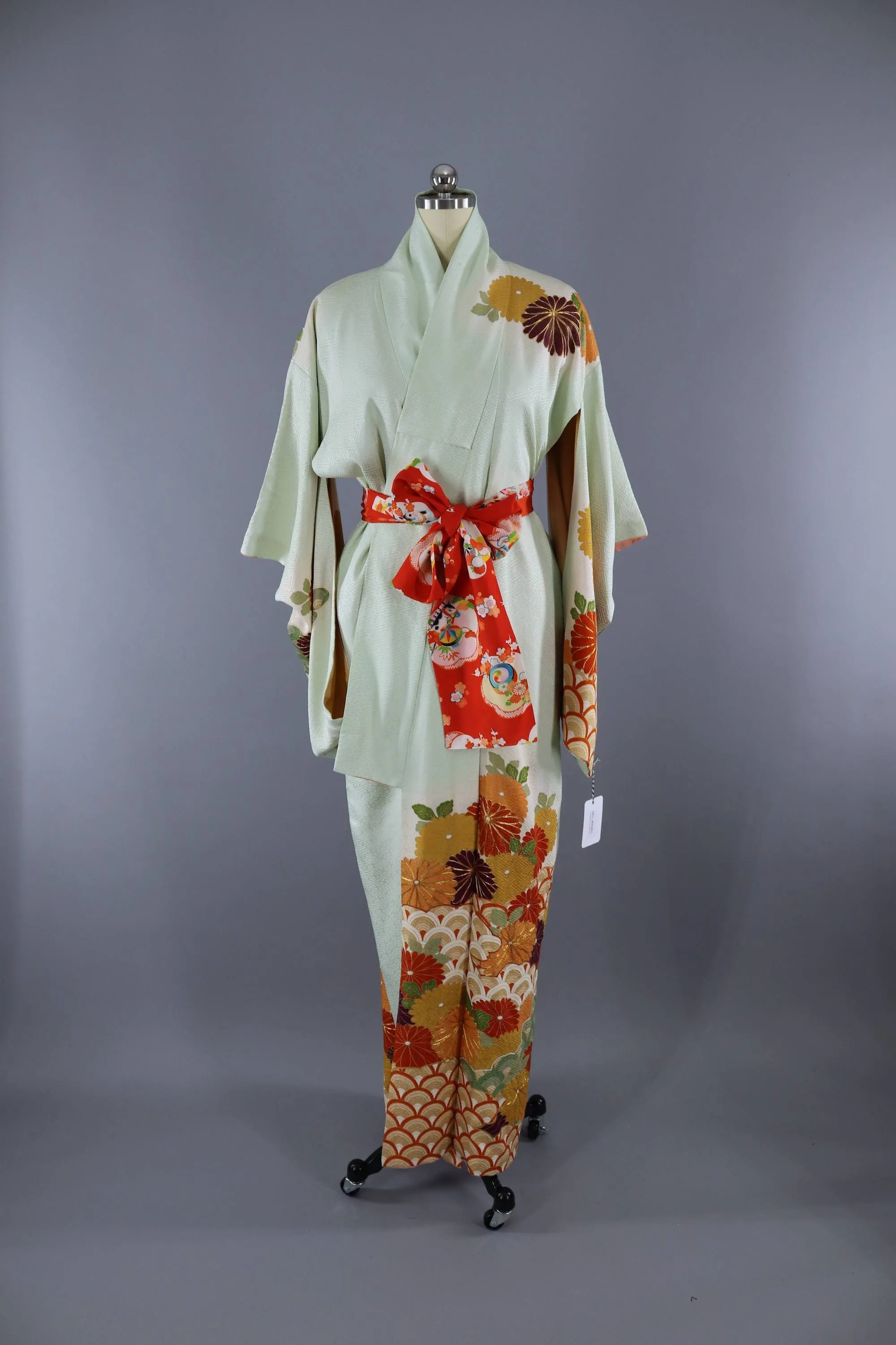 Vintage 1960s Silk Kimono Robe / Green & Orge Floral Seigaiha