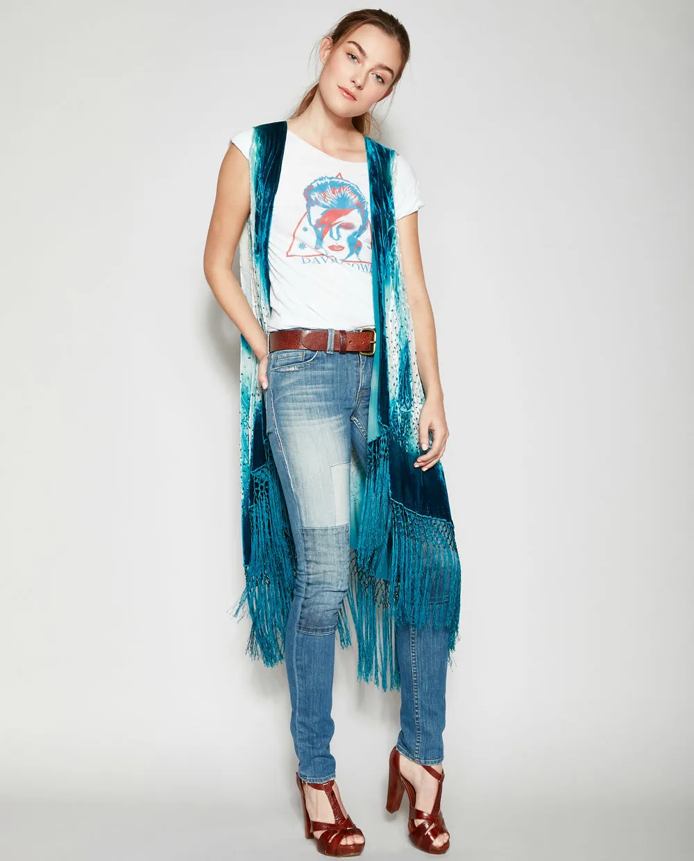 WALKING ON CLOUDS SLEEVELESS KIMONO